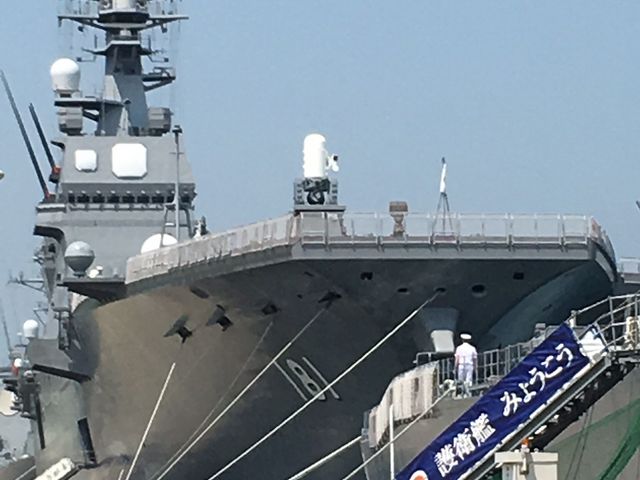 こんな立派な戦艦見れます。船内見学も出来ます。(ダメな日もあるので、事前に確認を)_舞鶴