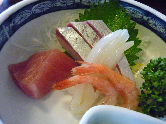 寺泊中央水産 食堂まるなか