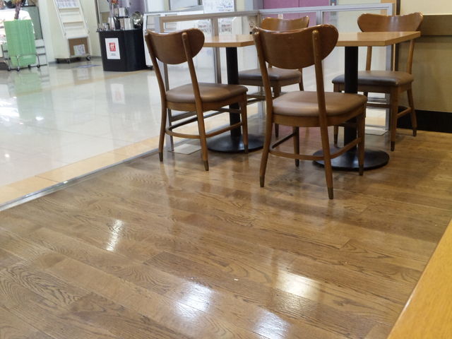 EV近いな_スターバックス・コーヒー ゆめタウン呉店