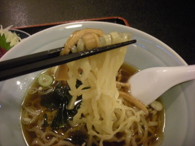 このシンプルなラーメンがうまい_卯之家