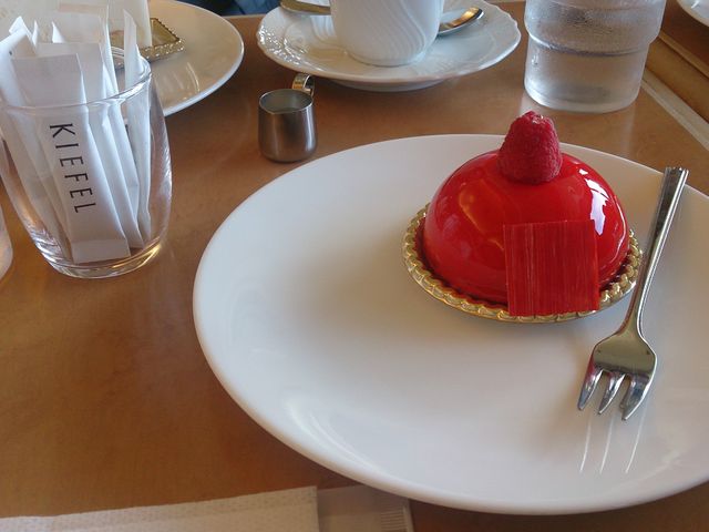 喫茶店 キーフェル 阪急32番街店