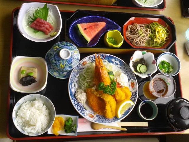 豪華日替わりランチ_魚と屋