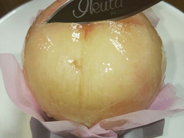 やっと食べれた、まるごと桃のケーキヽ(*´▽)ノ♪_お菓子工房 いくた 本店