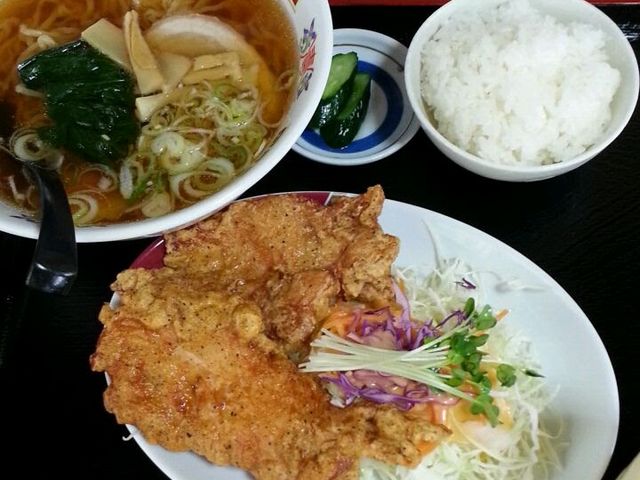 インター食堂安子島店