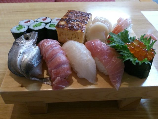 一貫は大きい_茂八寿司