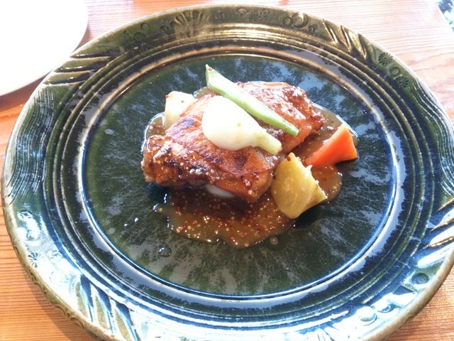 地鶏のロースト_西洋割烹 かるにえ
