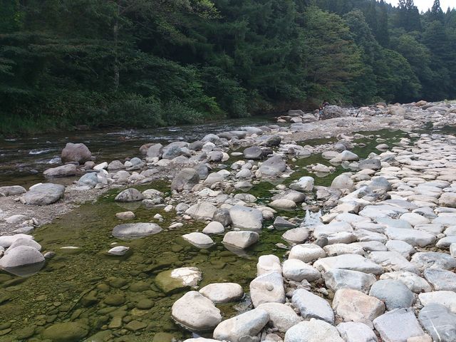 川原_秋の宮温泉郷