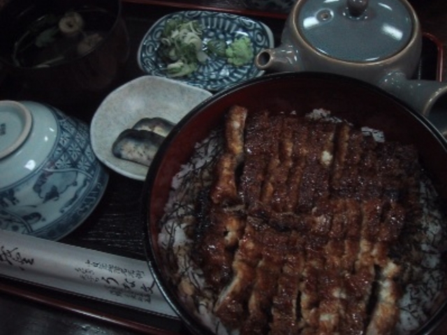 値段のわりに味はしっかりしています_鰻のうな文 本店