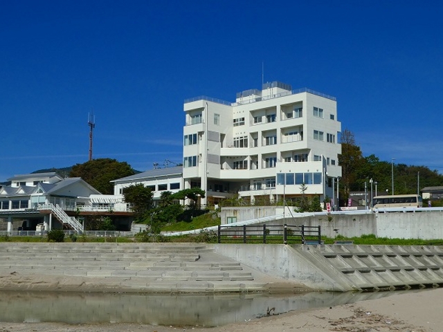 大谷海岸傍のホテル_道の駅 大谷海岸