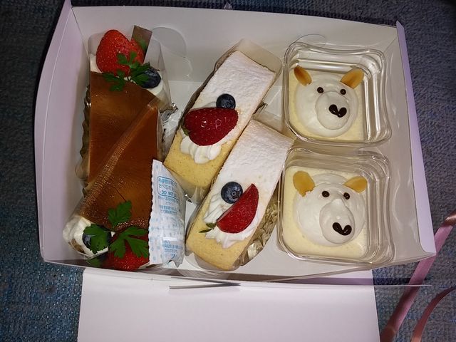 ケーキ_お菓子のボンヌ