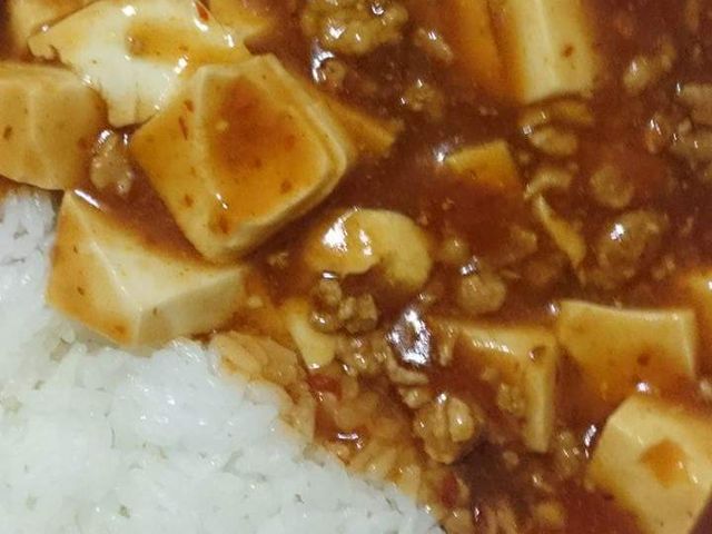 お持ち帰りの麻婆豆腐丼です。_竹園 百年橋店