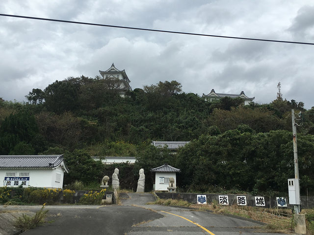 駐車場にも入れませんでした。_一宮淡路城
