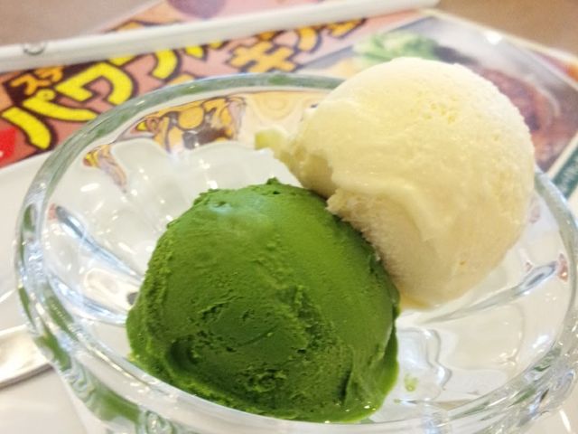 抹茶、バニラ、チョコから2種類選ばせて貰えます♪_ヴィクトリアステーション静内店