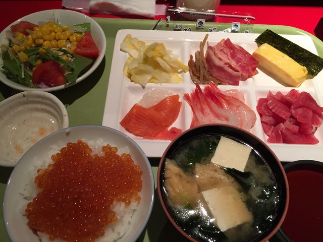海鮮丼うまし!_ジャスマックプラザホテル すすきの天然温泉 湯香郷