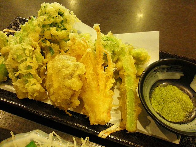 山菜天ぷら、美味い♪_わっしょい