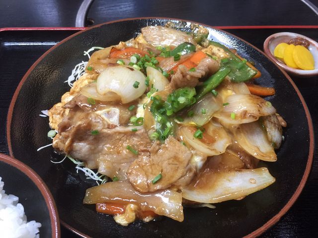 巣ごもり_黒豚の館
