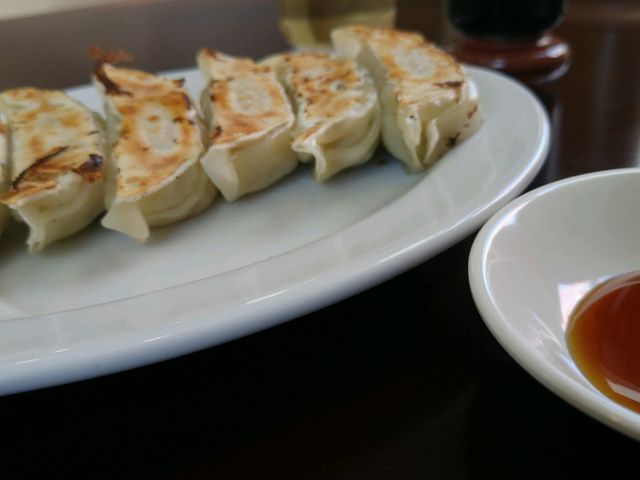 一口?ぎょうざ_らーめん真太