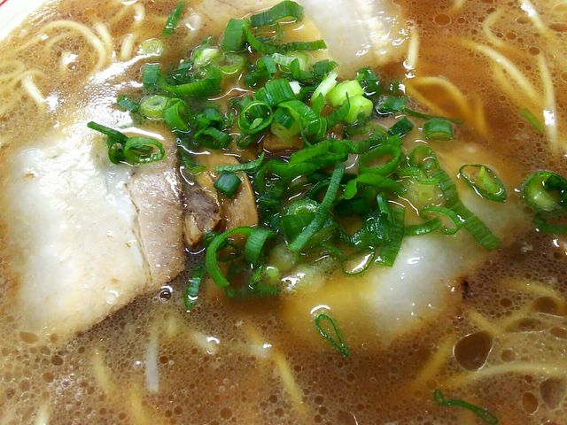 醤油ベースのいわゆる広島の中華そばです_へんこつ