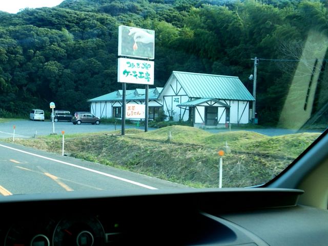 糸島ドライブ。車内から_桜井神社(岩戸宮)