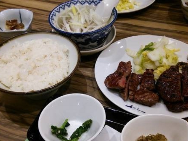 牛タン定食_牛たん炭焼 利久 ラゾーナ川崎店