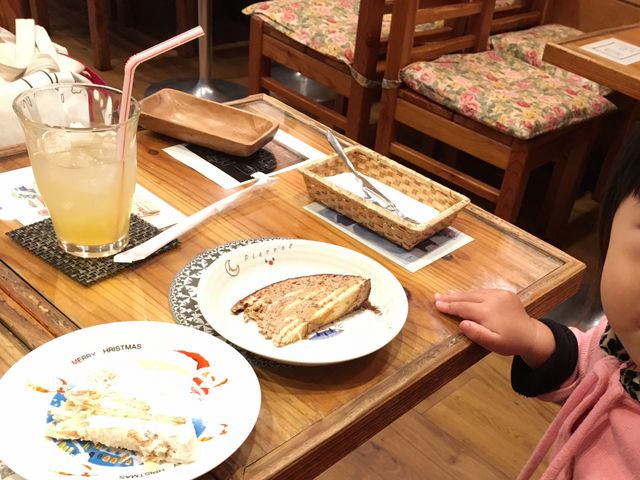 ケーキが年々小さくなっている気が、、、_プチカフェ アリス