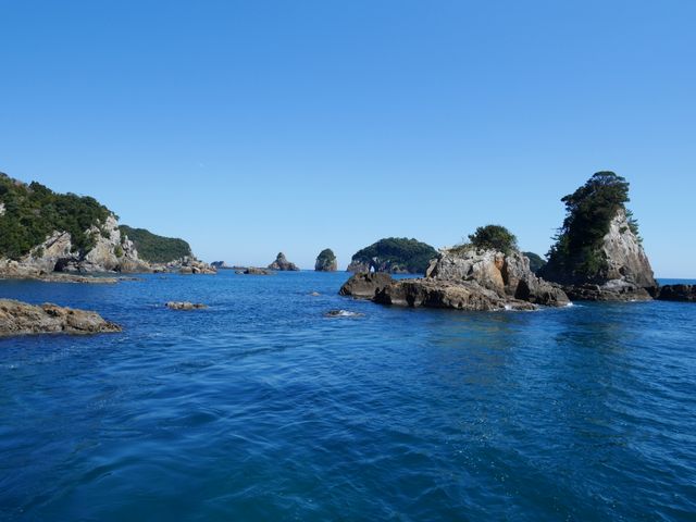 岩の形を楽しむ_紀の松島めぐり