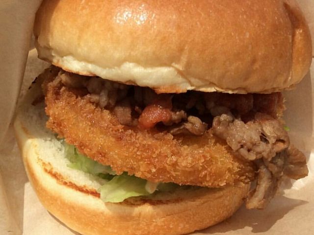 玉ねぎたっぷり_あわじ島バーガー 淡路島オニオンキッチン うずの丘店