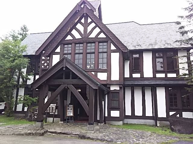 素敵な建物_八ヶ岳高原ヒュッテ