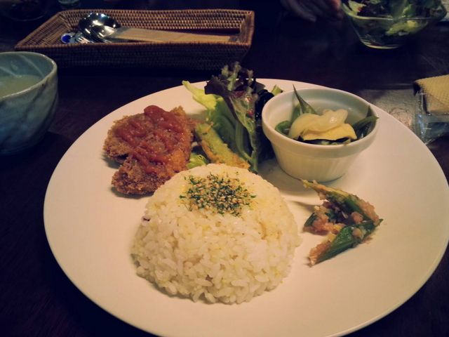 日替わりランチ(税込1180円)_つぶつぶカフェ・早稲田店