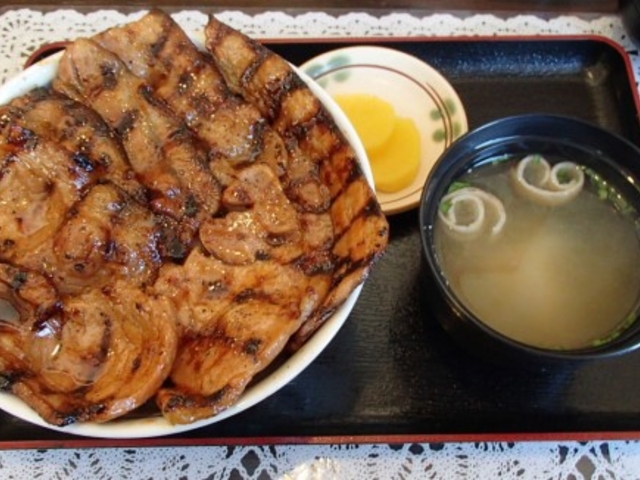食べごたえあり!!_ぶたいち帯広総本店