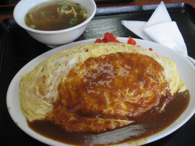 オムライス670円_一富士食堂