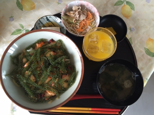磯丼。(たまご無し)_お食事処 すむばり