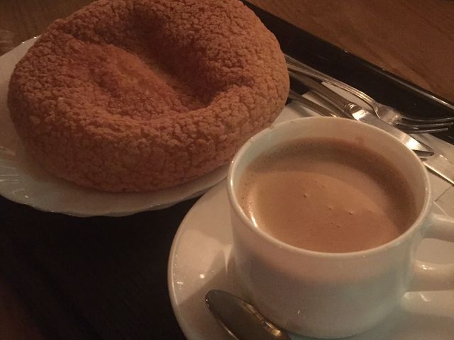 びっくりシュークリーム_北一ホール