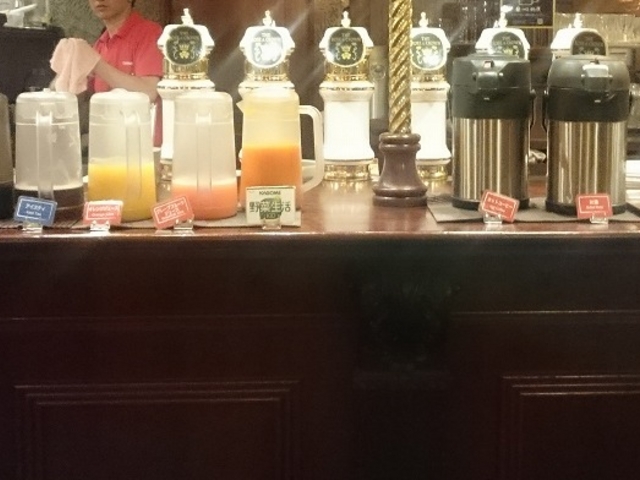 ランチがドリンクバー_VICTORIAN PUB THE ROSE & CROWN 新宿NSビル店