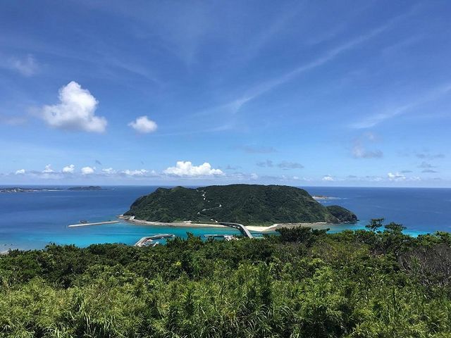 阿嘉島からみた慶留間島_慶留間島