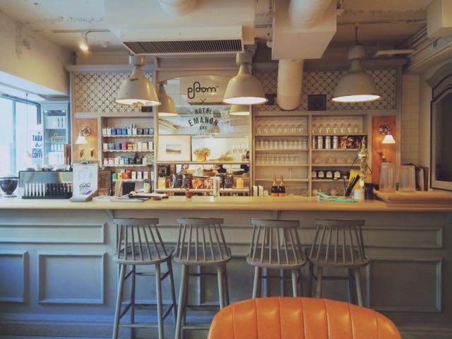 まるで海外のカフェのよう!_HOTEL EMANON(ホテル エマノン)