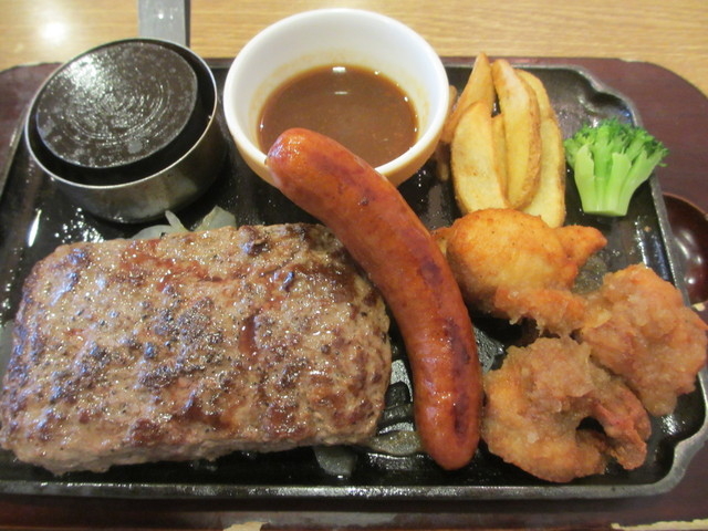 食べごたえあります_ココス 弘前高田店(COCO’S)