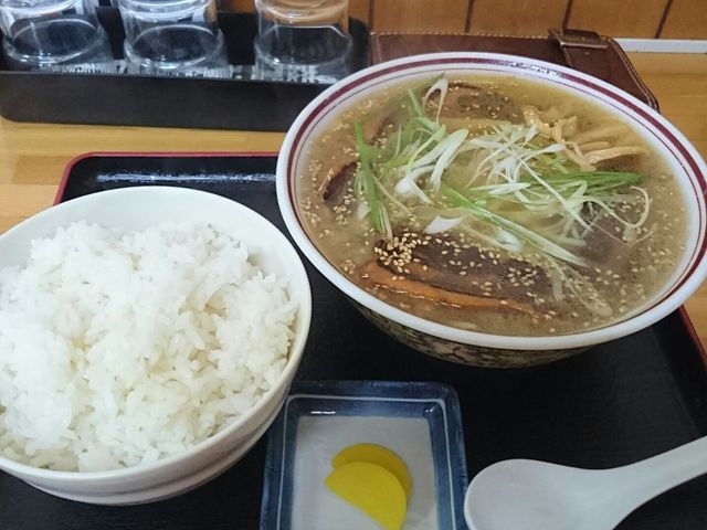 塩角煮ラーメン・ライス大_ラーメン鈴や