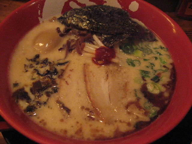 全部のせ牛醤ラーメン1040円_まこと屋 心斎橋店