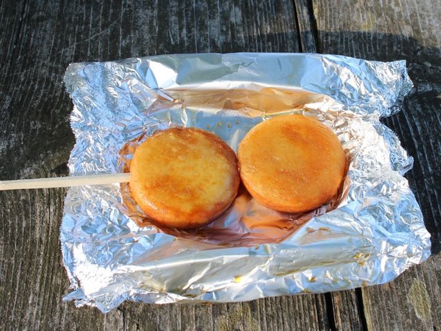 揚げたてのいもだんご_砂湯レストハウス レタラチップ