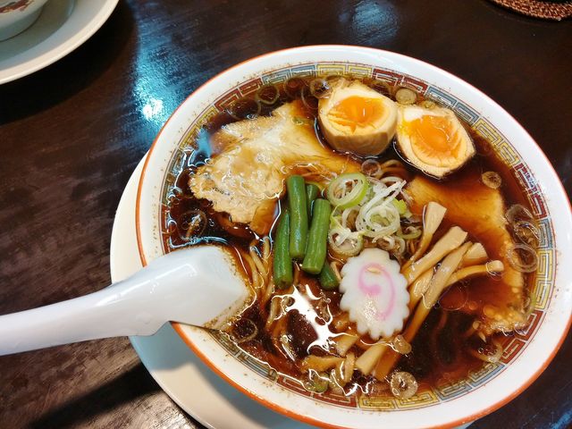 ブラックラーメン_郡山市観光案内所