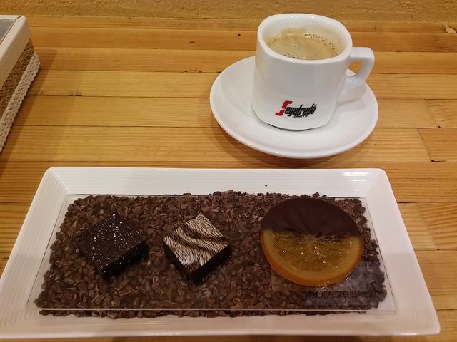 Bossa Nova Cafe4_Bossa Nova Cafe ショコラ カフェ ボサノバ