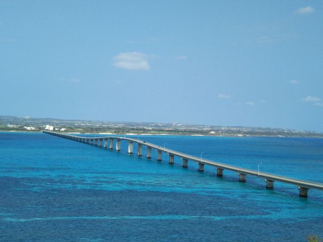 海の上の橋_来間大橋