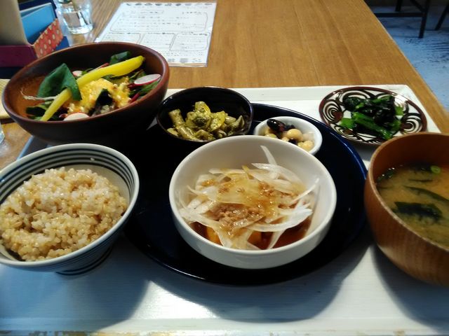 ランチ_ポノポノ食堂