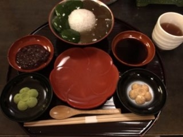わらび餅と抹茶の葛餅_ぎおん徳屋 本店