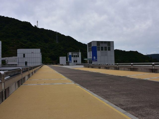 宮ヶ瀬ダム 展望台・エレベーター_宮ヶ瀬ダム展望台・エレベーター