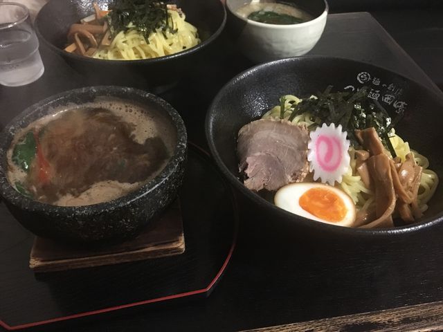 石焼つけ麺 バリ黒_らー麺の創造 つけ麺 岡崎 池袋店