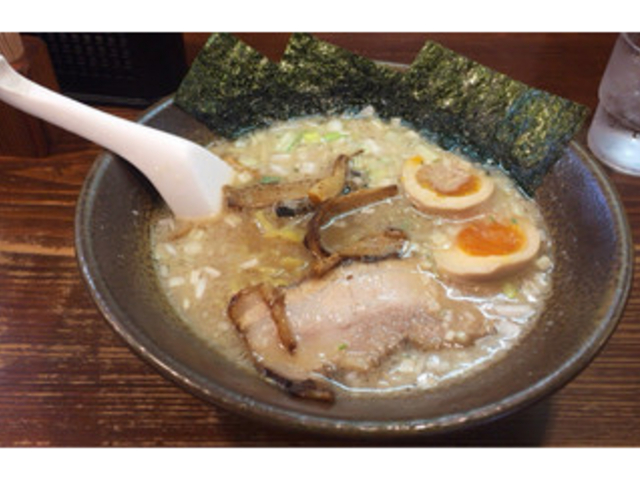 豚骨ラーメン_岩本屋 久安店