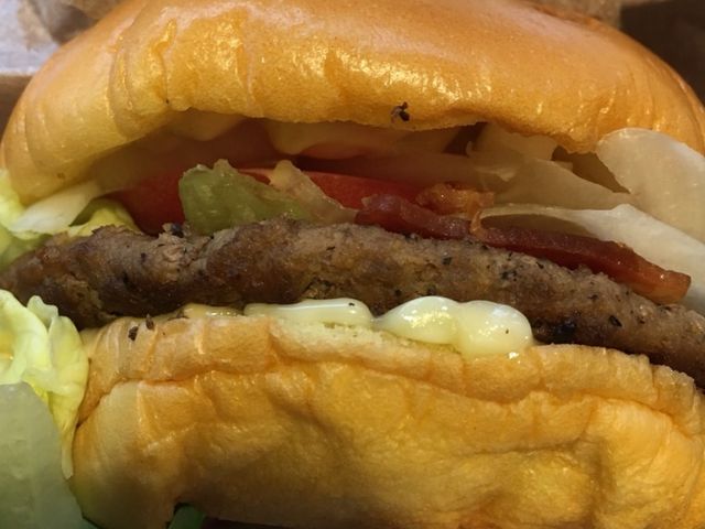 ハンバーガー_マクドナルド三軒茶屋店