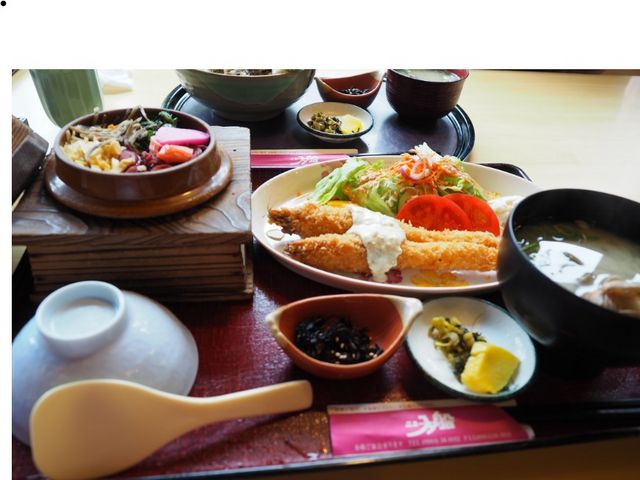 エビフライとタコ飯定植だったかな・・_ニュー入船